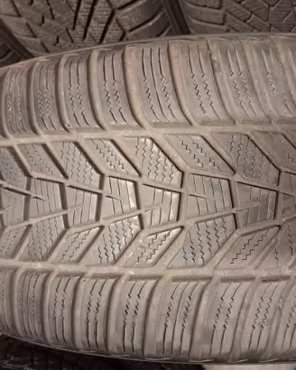 Gomme invernali Hankook Winter i*cept 235/50 R19