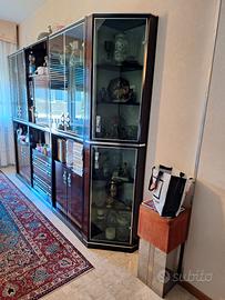 Mobile Vintage in legno con cassettiere e vetrine 