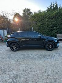 Toyota chr