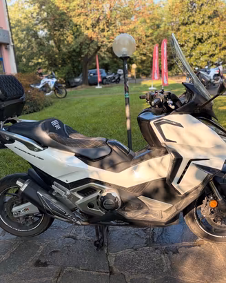 Honda Forza 750 URBAN