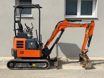 HITACHI ZAXIS 19U