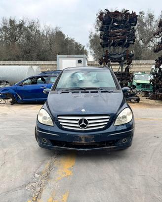 RICAMBI AUTO MERCEDES CLASSE B 2005