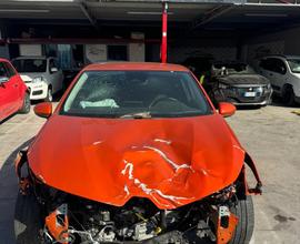 Renault Clio GPL incidentato - 2019