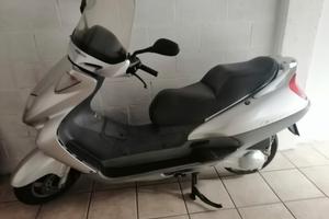 scuter Honda foresihit 250