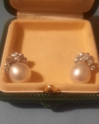 orecchini oro bianco con 6 brillanti e perle