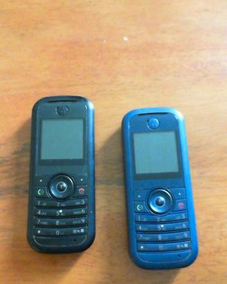 Coppia CELLULARI Motorola funzionanti + batterie