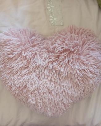 cuscino/peluche a forma di cuore 