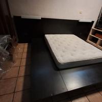letto contenitore con boaserie
