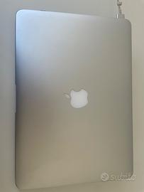 MacBook Air 13”