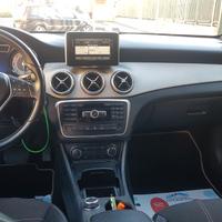 MERCEDES GLA 200 D