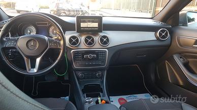 MERCEDES GLA 200 D