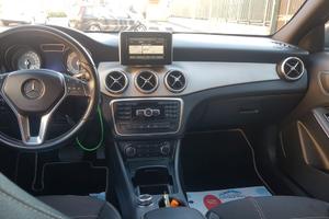 MERCEDES GLA 200 D