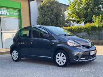 Toyota Aygo 1.0 12V VVT-i 5 porte 68 Cv 86000 km N