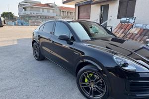 Porsche Cayenne È-Hybryd coupe