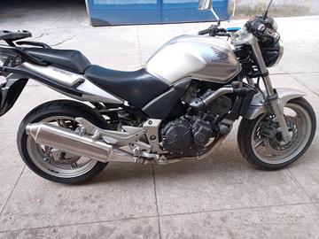 Honda cbf 600