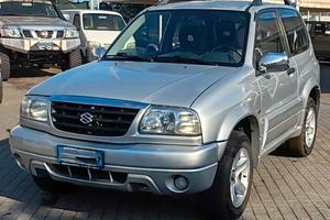 Suzuki Grand Vitara 1.6i 16V cat 3 porte