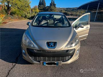 Peugeot 308 5p 1.6 hdi 16v Tecno (€ trattabili)