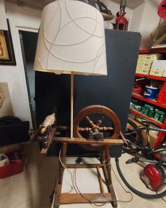 lampada con arcolaio antico