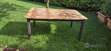 Tavolo rettangolare 