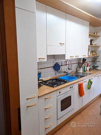 Eur-torrino trilocale con terrazzo e box