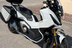 Honda xadv 750 travel