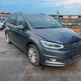 Volkswagen Touran 2016 1.6 TDI CRK PER RICAMBI