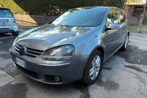 Volkswagen golf V 1.9 tdi 105 6 marce GOAL