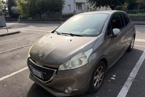 Peugeot 208 manuale perfetto per principiante