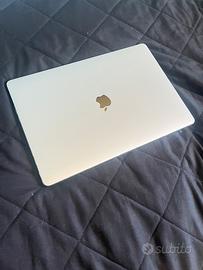 macbook pro 2019 15 pollici