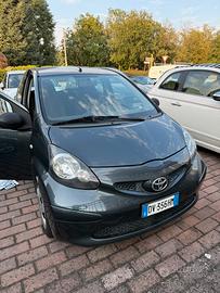 Toyota Aygo 1.0 benzina del 2009