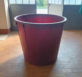Mastello in  plastica per vini, liquidi, piante