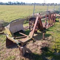 Scalzatore idraulico per vigneto