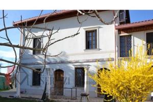 Resort con villa e villette a schiera o singole