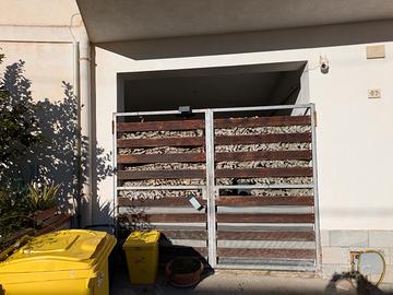 cancello  in ferro e legno 