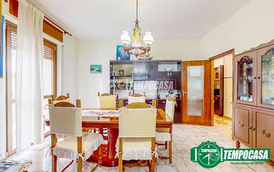 Appartamento a Novi Ligure Via Ovada 3 locali