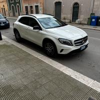 Mercedes GLA 200d 4Matic Premium