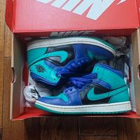 Air Jordan 1 mid black grape