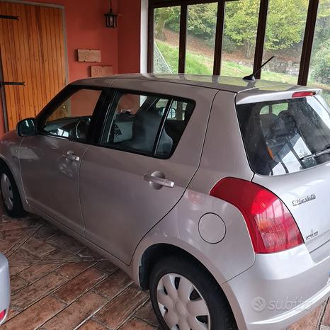 Suzuki swift 1.3 4x4 5 porte