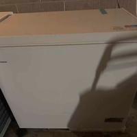 Due congelatori orizzontali commerciali