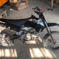 Pit bike 140 cc