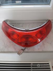 FARO  posteriore piaggio carnaby 300