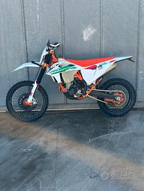 Ktm exc-f 250 six days italia 2021