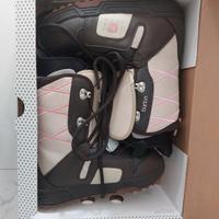 Scarponi Burton  wms Moto 8,5