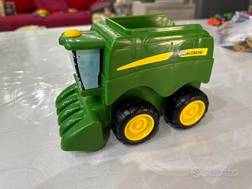 Trattore John Deere giocattolo