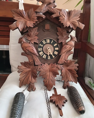 Orologio A Cucù Vintage In Legno Intagliato