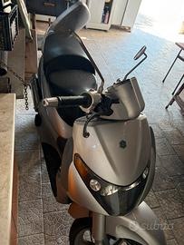 Beverly 200