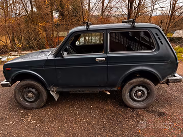 lada niva per
