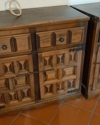 Credenze in stile barocco spagnolo
