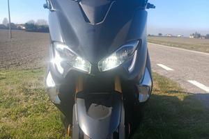 Tmax 530 sx abs 2019  km 20000.