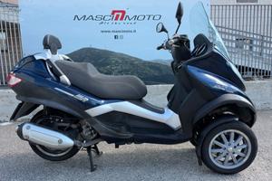 Piaggio MP3 300